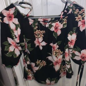 Cute Flowery Off The Shoulder Blouse 🌸